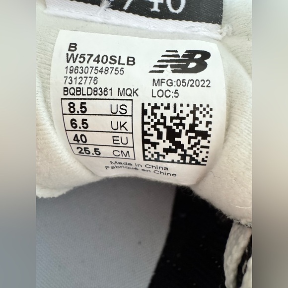 NWOB Womens New Balance 57/40 Black Sea Salt Chunky 80’s Retro Inspired Sneakers - Picture 8 of 11